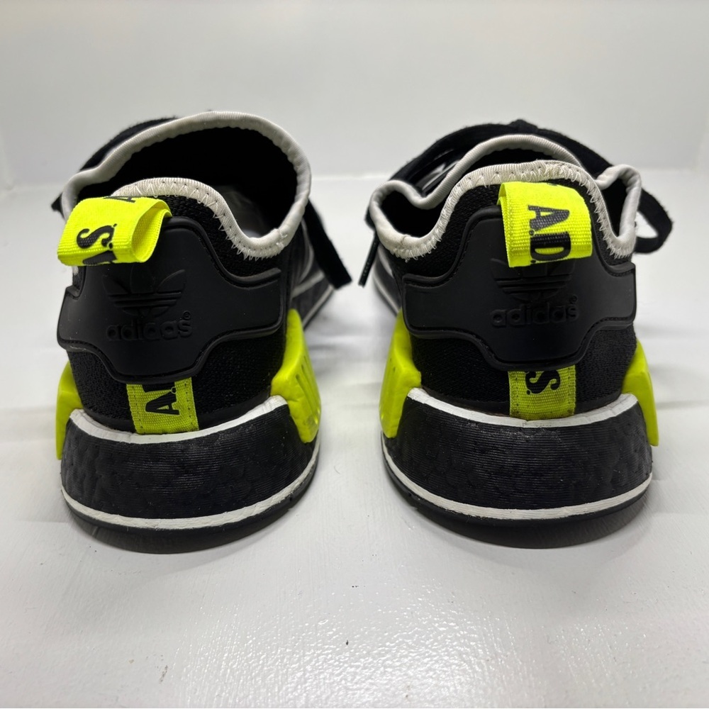 Adidas NMD_R1 Black and Lime Athletic Shoes men’s size 8.5 - Picture 6 of 10